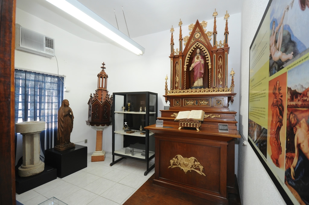 Exposição de Arte Sacra do Museu Olívio Otto.