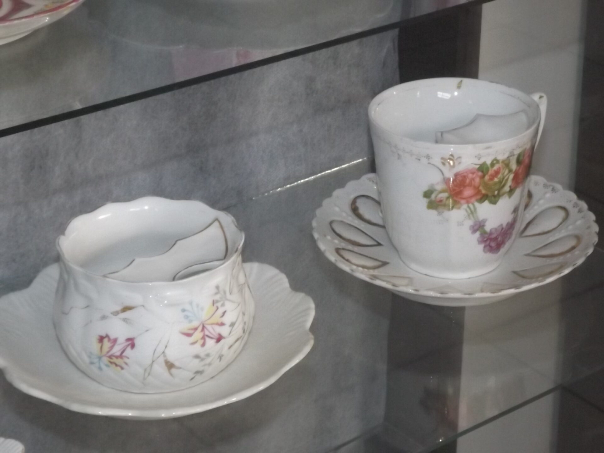 Exposição de porcelanas do Museu Olívio Otto de Carzinho/RS, Brasil